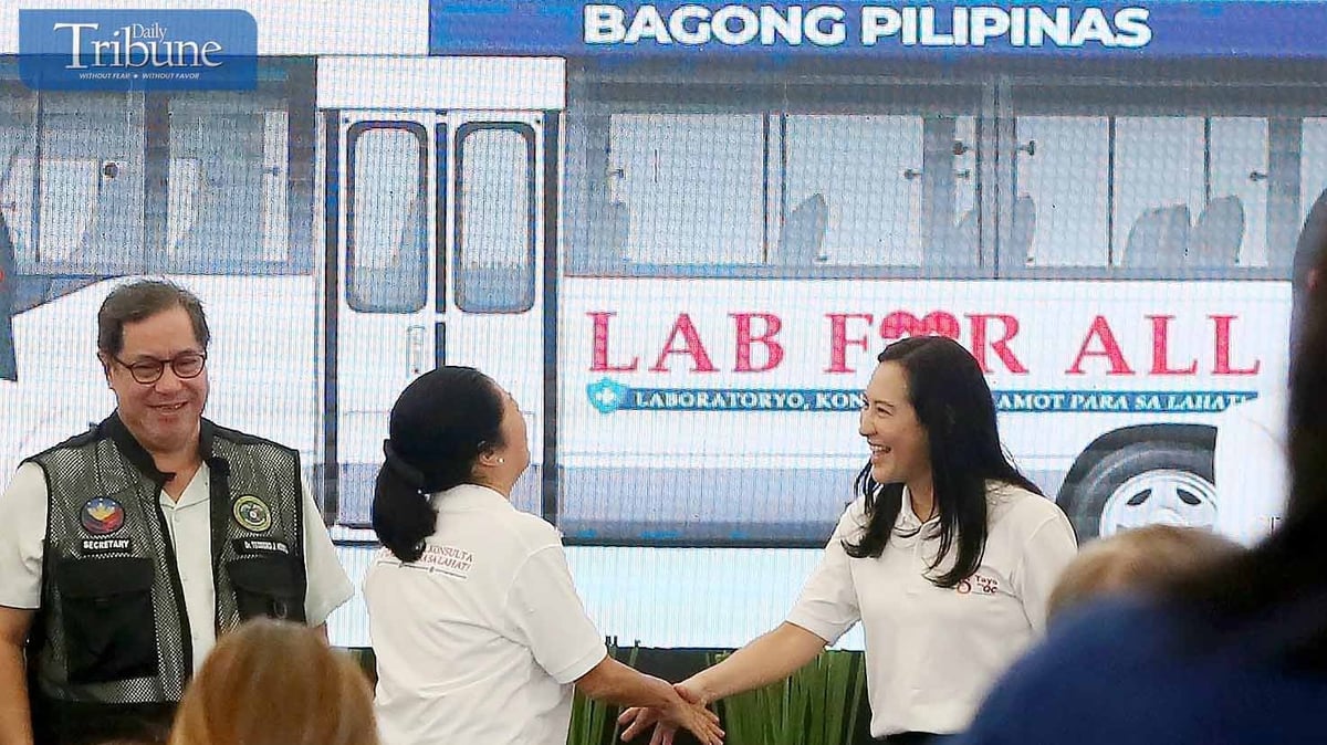 FL Liza visits 'Lab For All' in QC